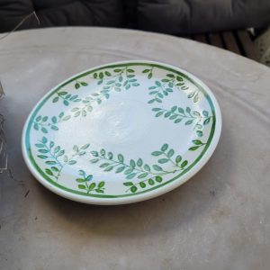 Plato 14 cm pintado a mano, hojas verdes